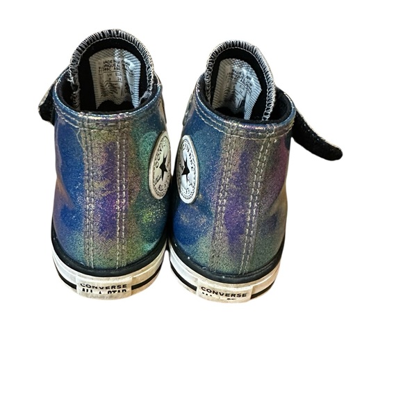 Toddler Girls Iridescent Easy-On Stay-Put Closure Chuck Taylor size 8 - Picture 3 of 5